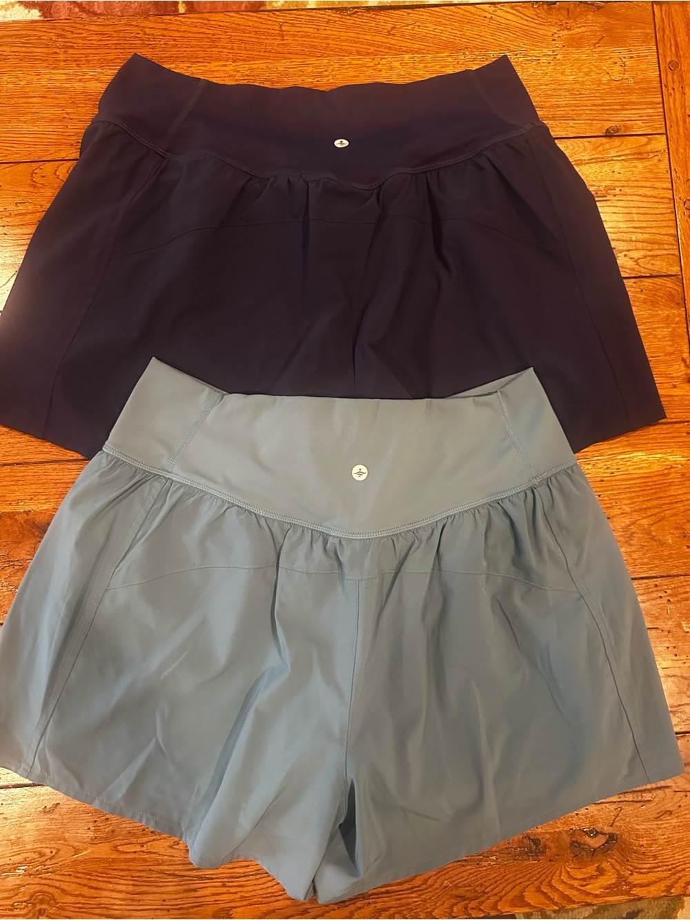 Halara Breezeful High Waisted Crossover 2-in-1 Shorts Large Blue Navy Bundle 2 - Picture 7 of 10